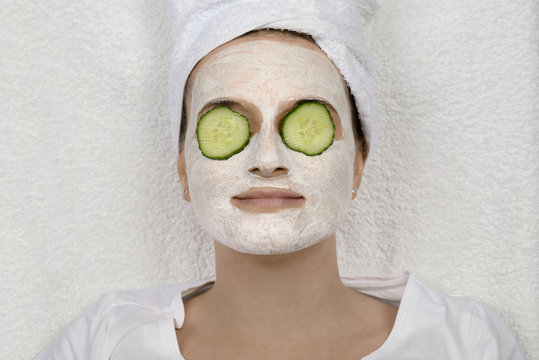Gesichstmaske Frau Beauty Maske Gurke