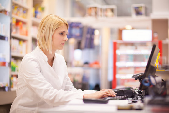 Female pharmacists working in a pharmacy.