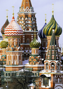 St. Basil's Christian cathedral in winter snow, Red Square, UNESCO World Heritage Site, Moscow, Russia, Europe