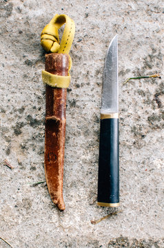 knife and it's leather sheaf