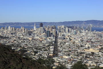 Fototapeta premium ツインピークスから望むサンフランシスコ街並み