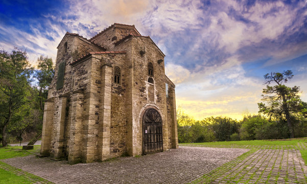 san Miguel de Lillo,prerom&aacute;nico asturiano