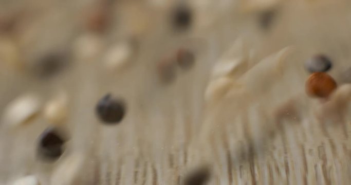Quinoa falling slowmotion &ndash; orginal file&nbsp;: 4K DCI, PRO RES 444, 12 bits