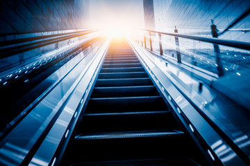 Obraz premium the elevator with modern buildings in the cityscape