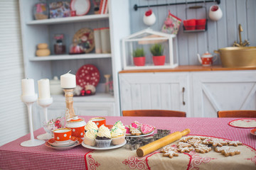kitchen, Christmas table