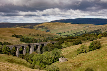 Naklejka premium Yorkshire Dales valley railway England
