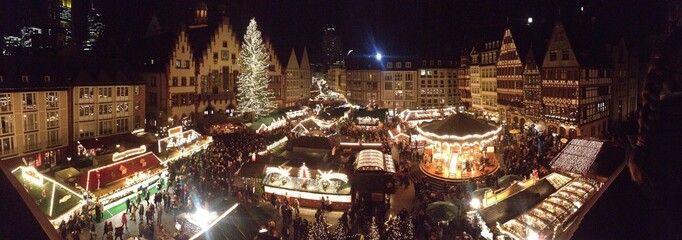 Weihnachtmarkt auf dem Römer in Frankfurt am Main