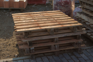 	wooden pallet