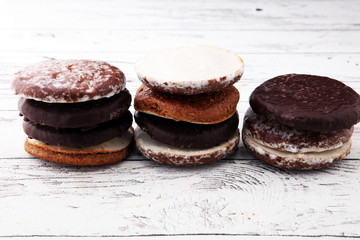 typical German Gingerbreads such as Lebkuchen and Aachener Printen.