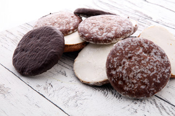 typical German Gingerbreads such as Lebkuchen and Aachener Printen.