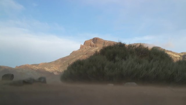 Ветер в пустыне