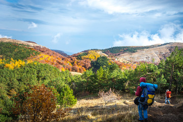Obraz premium Tourists in the hike 5