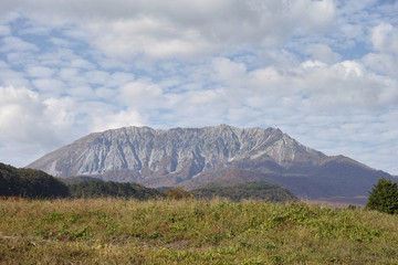 秋の大山　南壁