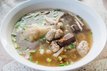 noodle, Chicken noodle with pork rind, Thai food