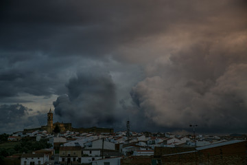 Fototapeta na wymiar Cloudy sky before the storm. Cumbres Mayores