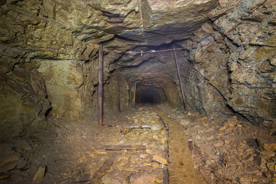 Old abandoned gold mine shaft ore tunnel gallery