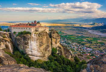 Fototapeta na wymiar Meteora monastery built on rocks