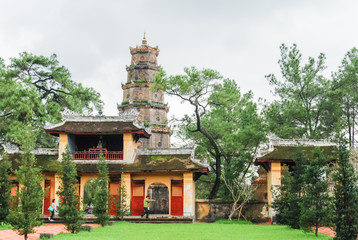 Fototapeta premium Thien Mu Pagoda, Celestial Lady Pagoda, Hue, Vietnam