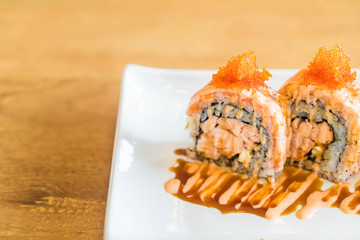 sushi roll with salmon