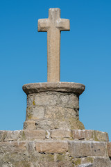 Refuge cross in le grand Traict, low tide, Le Croisic, Bretagne, France