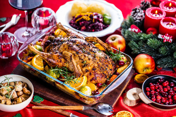 Weihnachtsgans knusprig gebraten (ente)