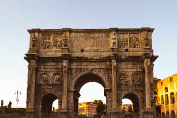 Fototapeta na wymiar Constantine's arch 1