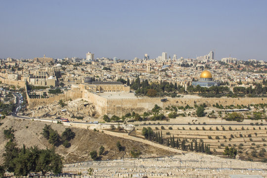Panoramic view to Jerusalem Old city and the Temple Mount, Dome of the Rock from the Mount of Olives in Jerusalem, Israel