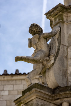 Detalle querubines monumento de la asunci&oacute;n, santander