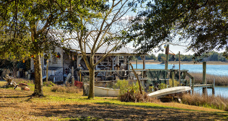 Fototapeta na wymiar Cabin by the Sound