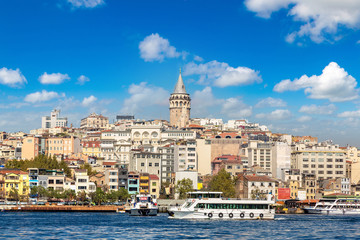 Fototapeta na wymiar Galata Tower in Istanbul, Turkey