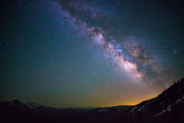 Milky way over Yosemite national park - obrazy, fototapety, plakaty