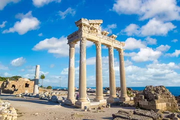 Kussenhoes Tempel van Apollo in Side, Turkije © Sergii Figurnyi