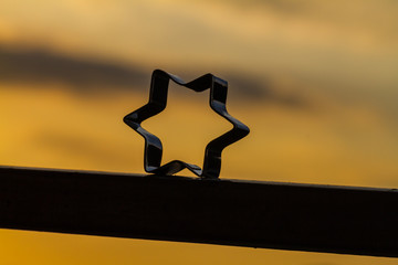 Sternform im Abendlicht