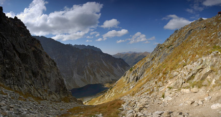 Wrota Chałubińskiego - panorama na Dolinę Ciemnosmreczyńską
