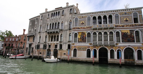 Les Palais, Venise