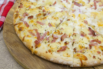 pizza savoyarde