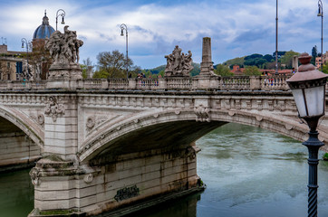 Naklejka premium Bridge in Rome, Italy