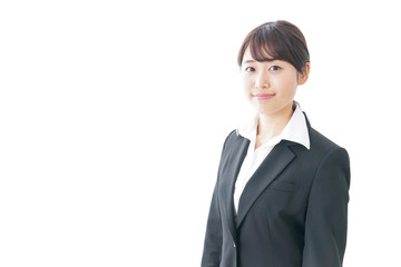 ほほえむ日本人のビジネスウーマン