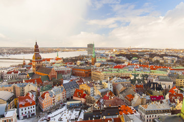 Fototapeta na wymiar panorama of the old town of Riga