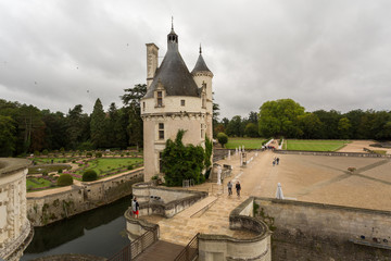 Tour du château