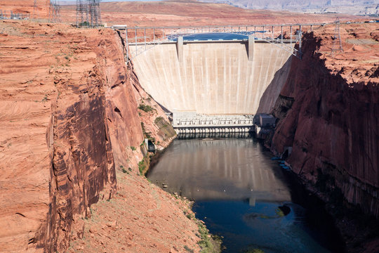 The Controversial Glen Canyon Dam