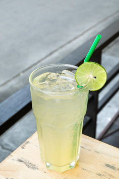 Glass of lemon juice, healthy drink.