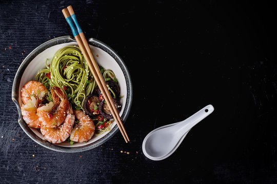 Green tea soba noodles with shrimp