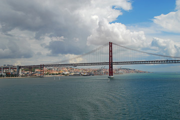 Fototapeta premium The 25 de Abril Bridge, Lisbon, Portugal