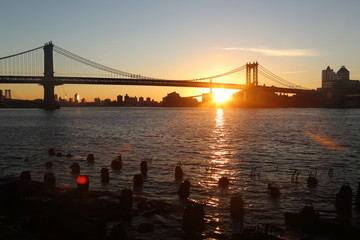 Manhattan Bridge in the morning