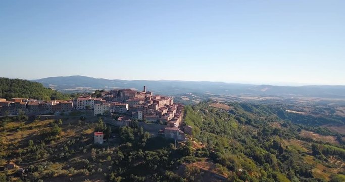 Drone flight Chiusdino