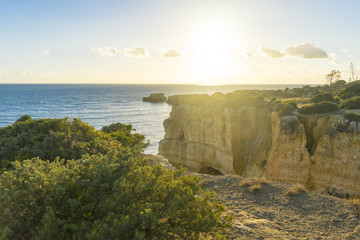 Sonnenuntergang an K&uuml;ste der Algarve, Portugal