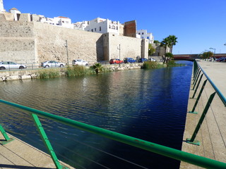 Peñíscola es un municipio de la Comunidad Valenciana, España, situado en la costa norte de la...
