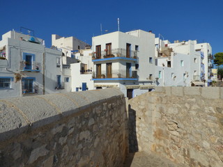 Fototapeta premium Peñíscola es un municipio de la Comunidad Valenciana, España, situado en la costa norte de la provincia de Castellón, en la comarca del Bajo Maestrazgo 