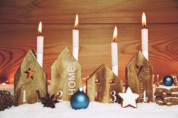 Adventskerzen - vierter Advent - weiße Adventskerzen
